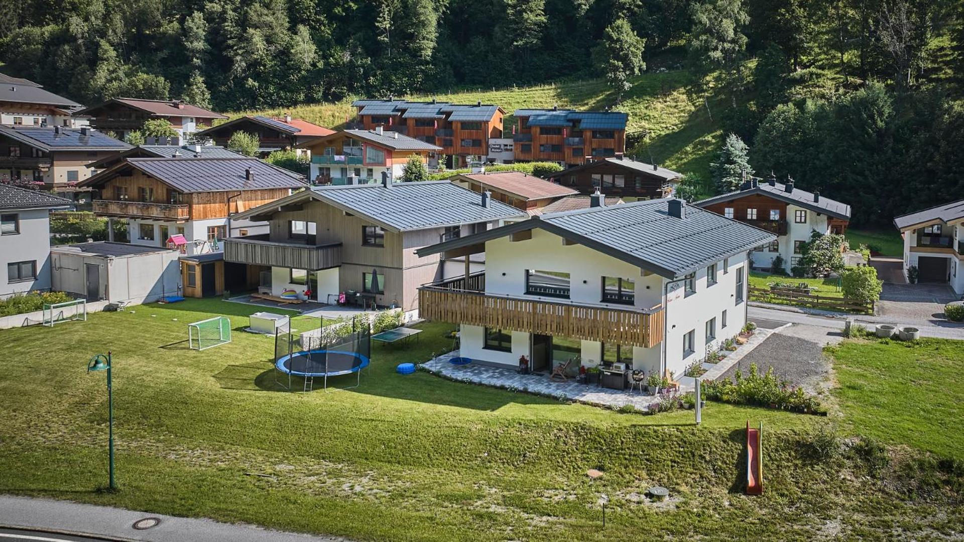 Haus Joan - Apartments Saalbach-Hinterglemm Exterior foto